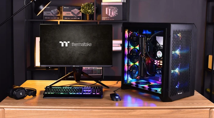Thermaltake CTE C700 Air, schwarz, Glasfenster