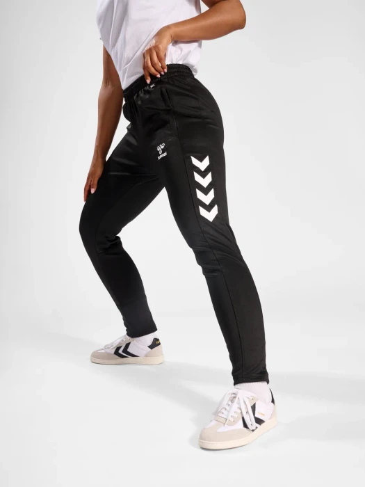 hummel Core XK Poly Trainingshose lang schwarz