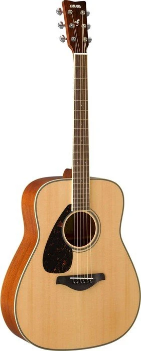 Yamaha FG820