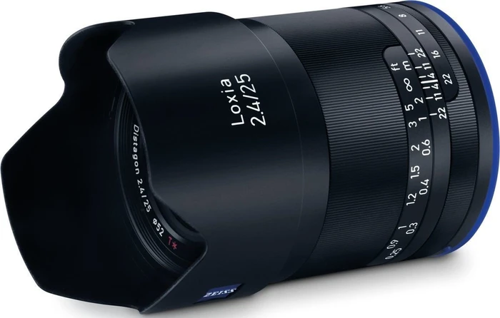 Zeiss Loxia 25mm 2.4 für Sony E