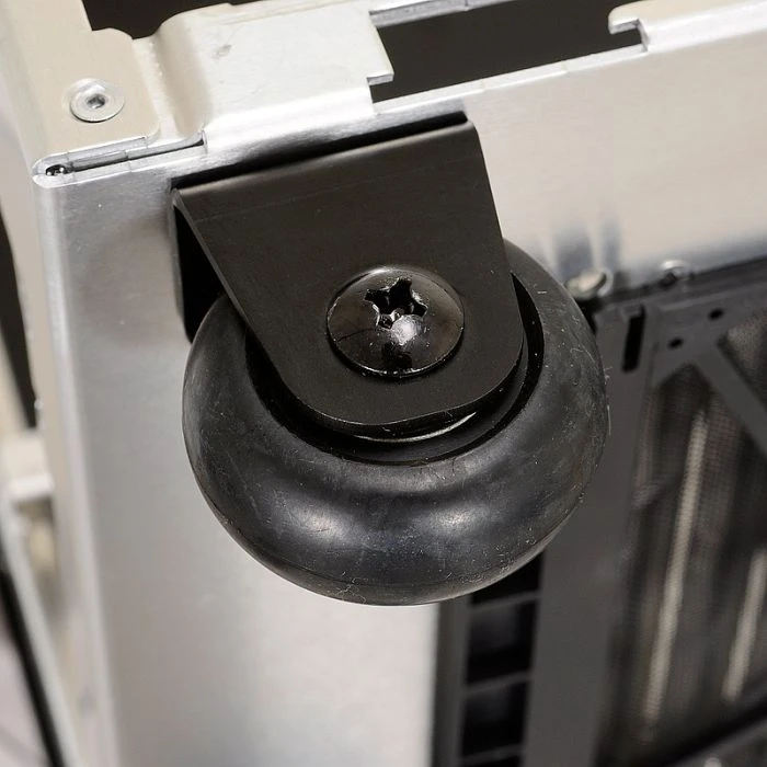 Lian Li PC-A79B schwarz, schallgedämmt