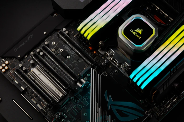 Corsair Force Series MP600 Core 2TB, M.2 2280 / M-Key / PCIe 4.0 x4, Kühlkörper