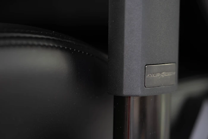 DXRacer Master Racer Gamingstuhl, schwarz
