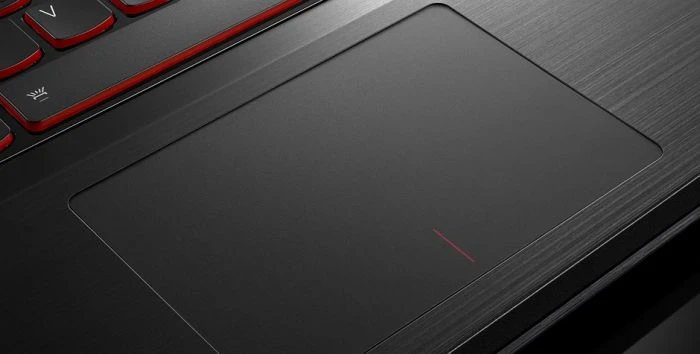 Lenovo IdeaPad Y500, Core i5-3230M, 8GB RAM, 16GB SSD, 1TB HDD, 2x GeForce GT 650M, DE