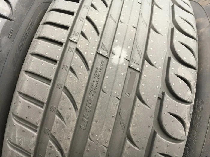 Riken UHP 255/45 R18 103Y XL