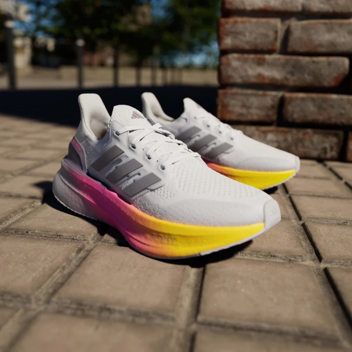 adidas Ultraboost 5 cloud white/glory grey/lucid pink (Damen)