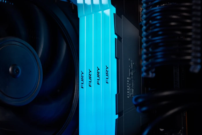Kingston FURY Renegade RGB UDIMM 16GB Kit, DDR4-4000, CL19-23-23, 1RX8