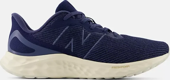 New Balance Fresh Foam Arishi v4 nb navy/vintage indigo/angora (Herren)