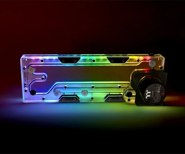 Thermaltake Pacific DP100-D5 Plus Distro-Plate, Verteilerplatte mit Pumpe (CL-W263-PL00SW-A) – Bild 2 von 11