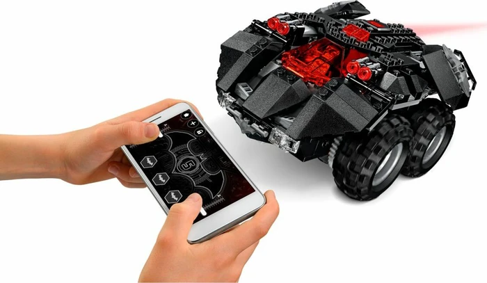 LEGO DC Universe Super Heroes - App-Gesteuertes Batmobile