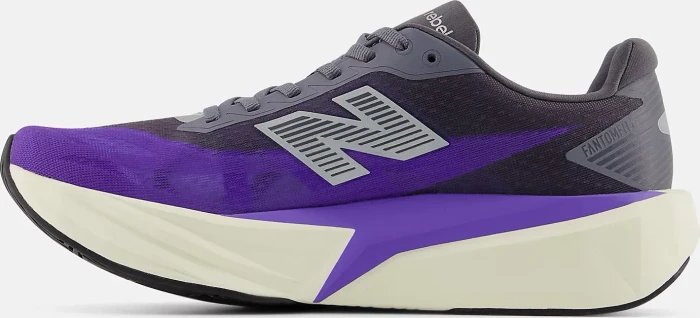 New Balance FuelCell Rebel v5 electric indigo/truffle salt/silver metallic (Herren)