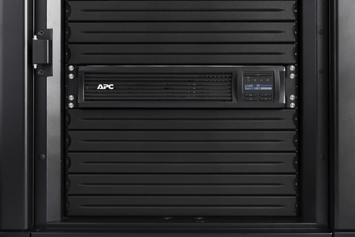 APC Smart-UPS LCD Rackmount SmartConnect, 3000VA, LCD mit SmartConnect, USB/seriell