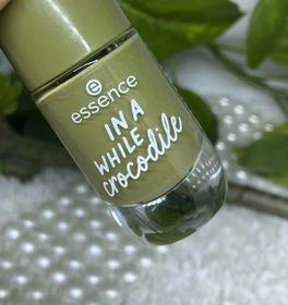 Essence gel nail colour Nagellack 36 in a while crocodile, 8ml