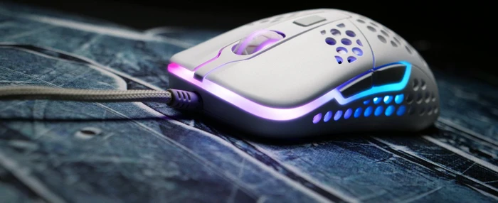 Xtrfy M42 RGB weiß, USB