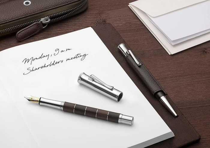 Graf von Faber-Castell Classic Anello Kugelschreiber grenadill/silber