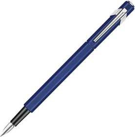 Caran d'Ache 849 blau lackiert, rechte Hand, mittel