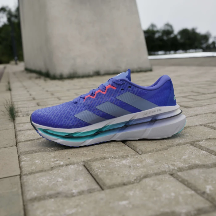 adidas Adistar Byd cobalt blue/crystal white/flash aqua (Herren)