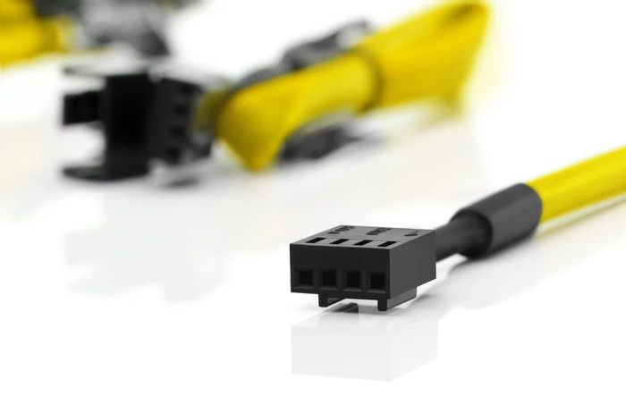 Noctua NA-SEC1 chromax.yellow, 4-Pin Verlängerung, sleeved, 30cm, gelb, 3er-Pack