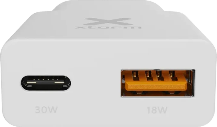 Xtorm 33W SlimLine Go2 Ladegerät weiß
