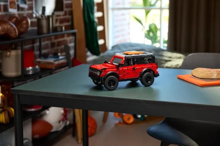 LEGO Technic - Ford Bronco Offroader