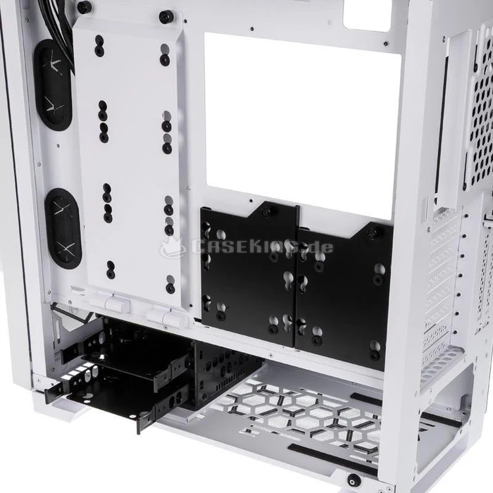 Lian Li Alpha 330W weiß, Glasfenster