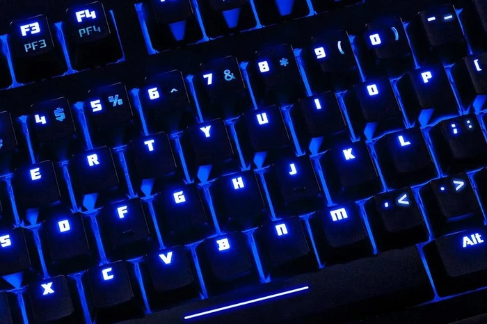 Tesoro Excalibur Spectrum, Kailh BLUE, USB, DE