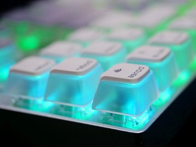 Cherry MX 8.2 TKL Wireless, XAGA Edition, PBT, silber/weiß, MX2A RGB RED, USB/Bluetooth, DE