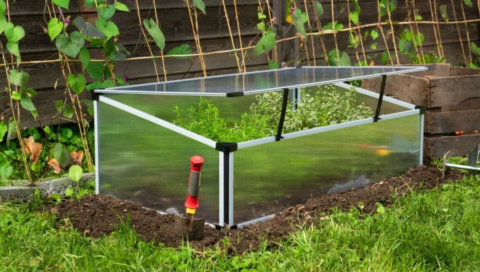 Vitavia Levana II HKP 4mm Frühbeet 95x55cm kiesel