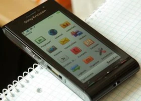 Sony Ericsson Satio schwarz