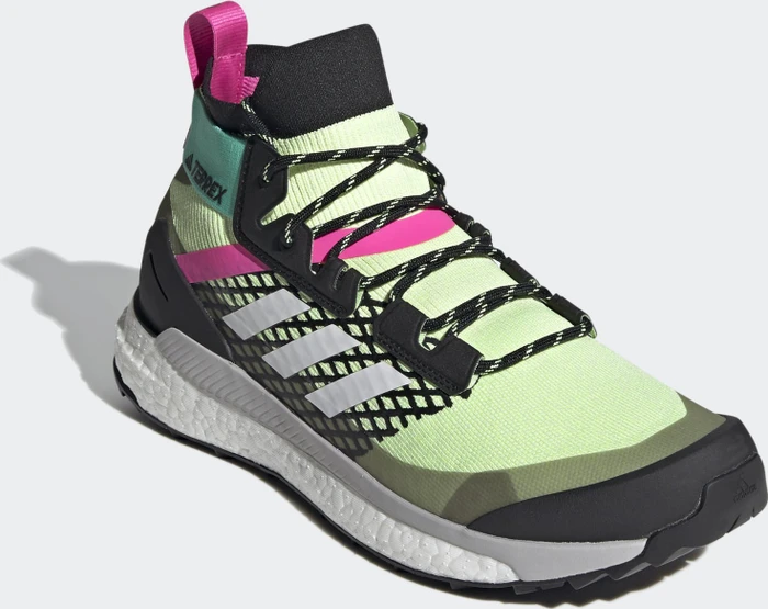 adidas Terrex Free Hiker Primeblue hi-res yellow/crystal white/core black (Herren)
