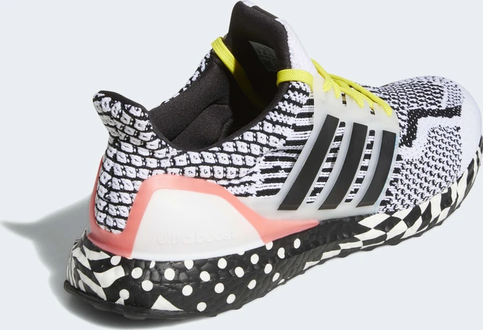 adidas Ultraboost DNA 5.0 cloud white/core black/turbo (Herren)