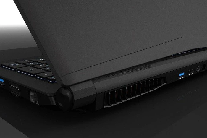 Schenker XMG A506-VE-bnr, Core i5-6440HQ, 8GB RAM, 1TB HDD, GeForce GTX 960M, DE