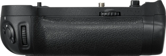 Nikon MB-D18