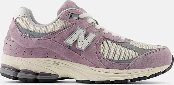 New Balance 2002R ice wine/linen