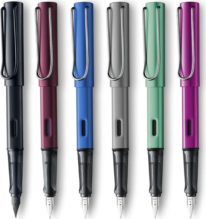 Lamy AL-star schwarz, rechte Hand, extra fein