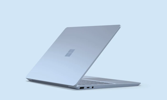Microsoft Surface Laptop Go 2, Eisblau, Core i5-1135G7, 8GB RAM, 128GB SSD, DE, Business