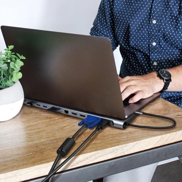 LogiLink USB 3.2 Gen 1 Dockingstation 11-Port, USB-C 3.0 [Stecker]