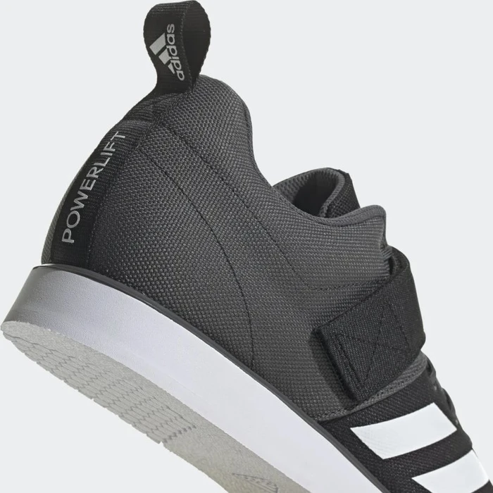 adidas Powerlift 4 core black/cloud white/grey six (Herren)