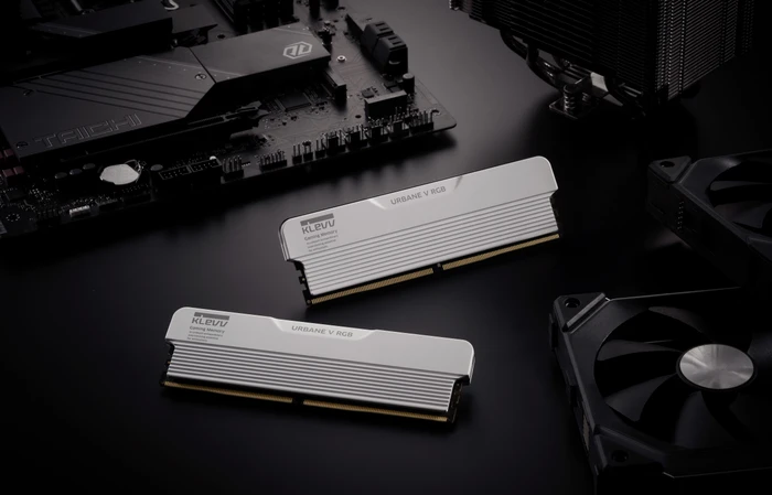 Klevv Urbane V RGB Brilliant White UDIMM 64GB Kit, DDR5-6400, CL32-38-38-78