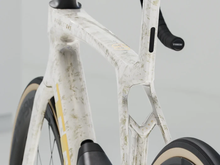 Trek Madone SLR 9 Gen 8 era white/supernova marble Modell 2025