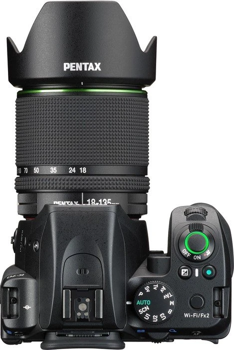 Pentax K-70 schwarz mit Objektiv smc DA 18-135mm 3.5-5.6 ED AL IF DC WR
