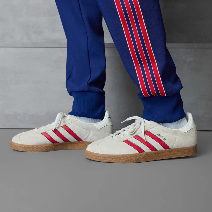 adidas Gazelle FC Arsenal Terrace Icons off white/better scarlet/night sky