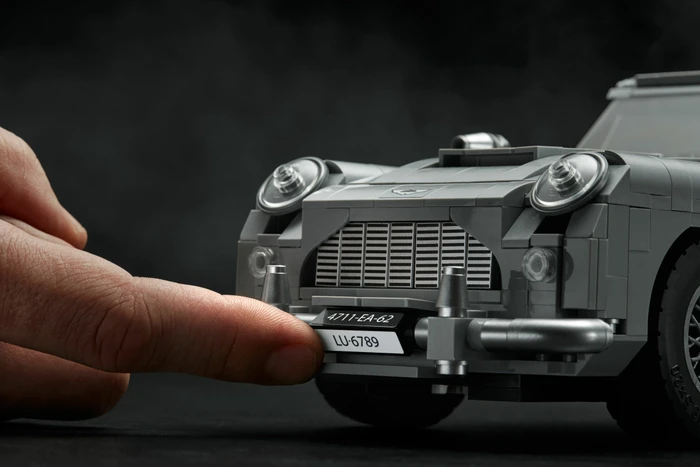 LEGO Creator Expert - James Bond Aston Martin DB5