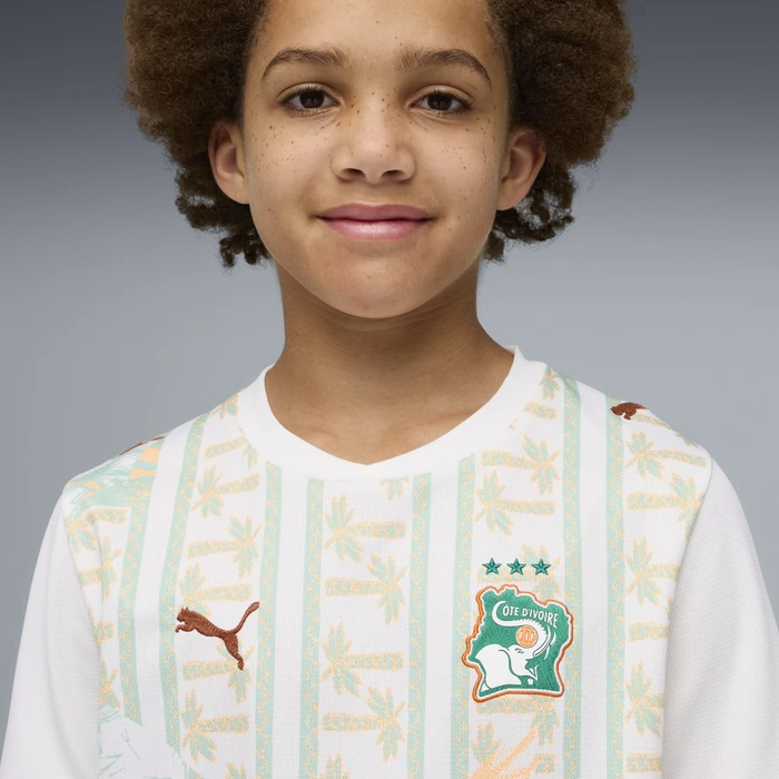 Puma FIFA WM 2026 Elfenbeinküste Heimtrikot kurzarm puma white/warm chestnut (Junior)
