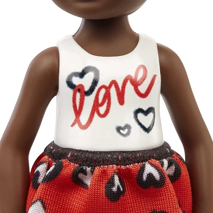 Mattel Barbie - Family & Friends Chelsea mit Herz-Motiv