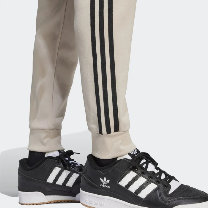 adidas Adicolor Classics SST Trainingshose lang wonder beige/black (Herren)