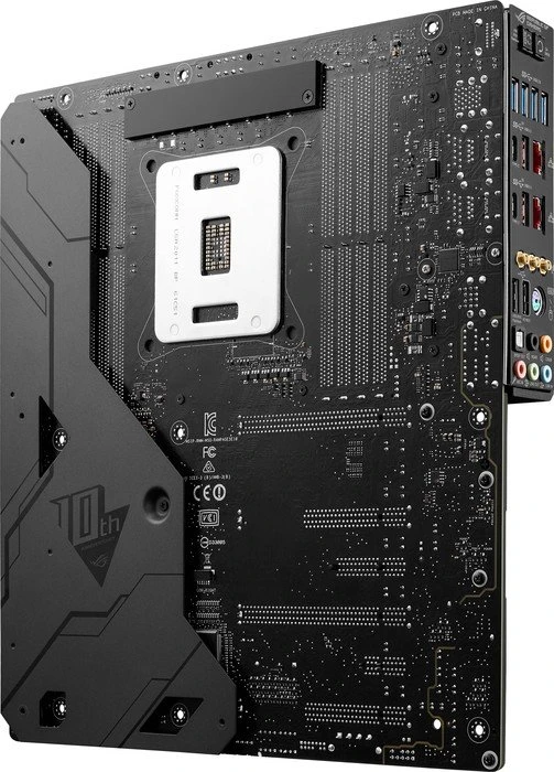 ASUS ROG Rampage V Edition 10 (Intel 2011-3)
