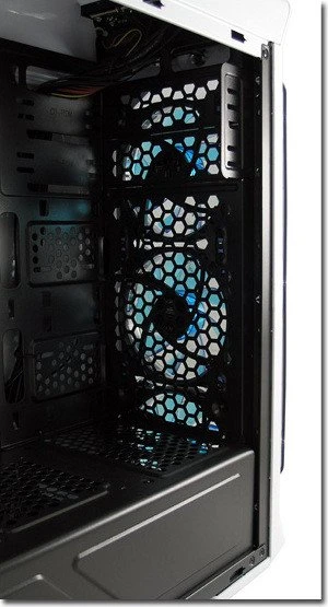 LC-Power Gaming 988W Blue Typhoon, Acrylfenster
