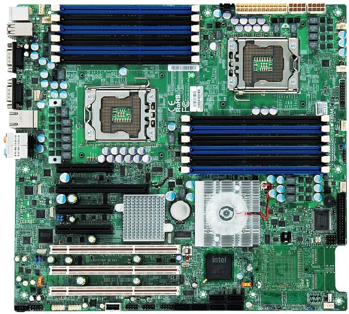 Supermicro X8DAE, retail (2x Intel 1366)