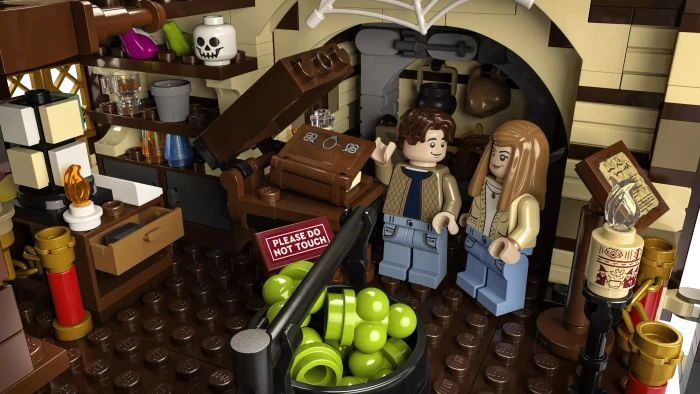 LEGO Ideas - Disney Hocus Pocus: Das Hexenhaus der Sanderson-Schwestern